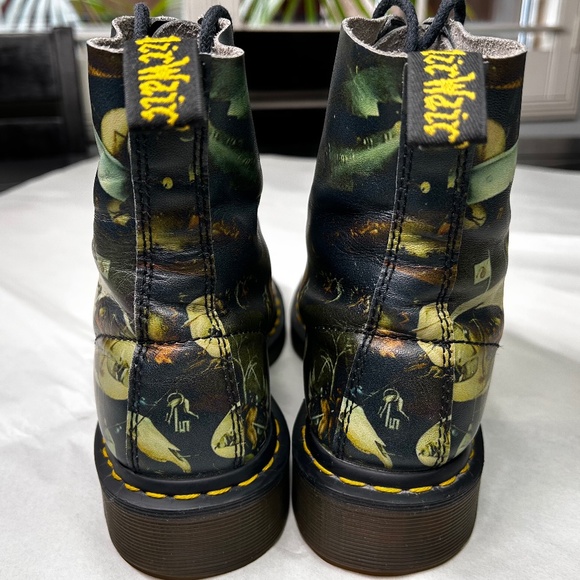 Dr. Martens Hieronymus Bosch' "Garden of Earthly Delights" Hell Boots, Size US 7 - Picture 4 of 10